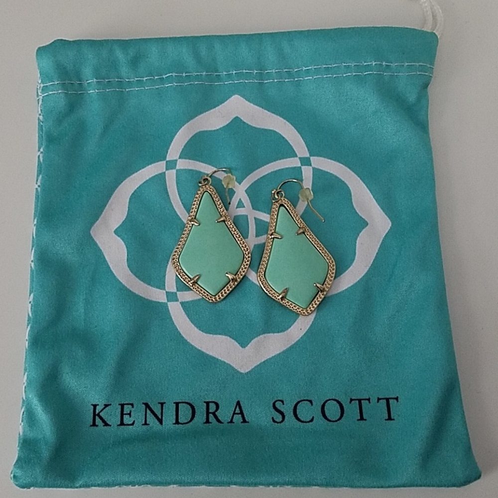 Kendra Scott - Retired Alex in mint green